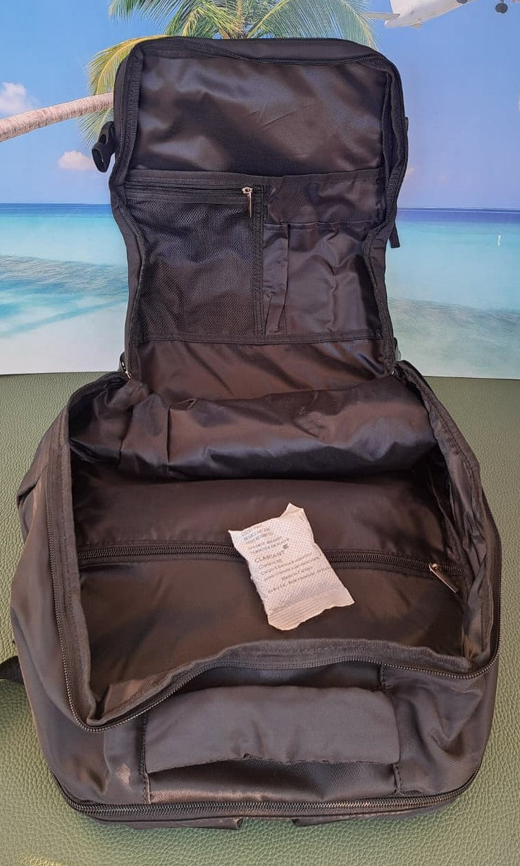Zaino da Viaggio Bagaglio a Mano Ryanair 40 x 30 x 20 No Supplementi! No Extra Fees! NERO